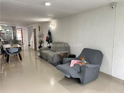 Casa de 3 alcobas en venta en San German, Medellín, 112 m² · foto 4 de 13