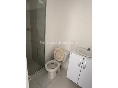 Apartamento de 3 alcobas en venta en Madera, Bello, 59 m² · foto 7 de 9