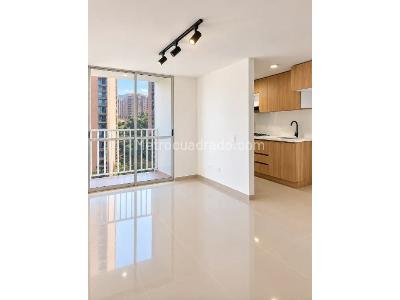 Apartamento de 3 alcobas en venta en El Trapiche, Bello, 60 m² · foto 2 de 20