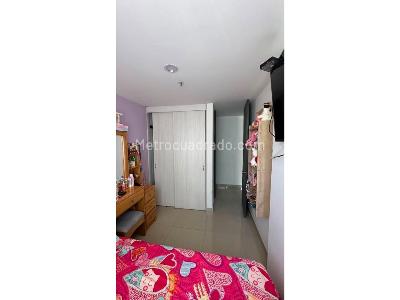 Apartamento de 3 alcobas en venta en San German, Medellín, 78 m² · foto 15 de 20