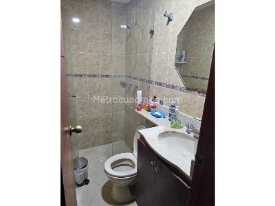 Apartamento de 3 alcobas en venta en Laureles, Medellín, 100 m² · foto 4 de 4