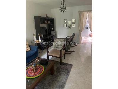 Casa de 4 alcobas en venta en Las Brujas, Envigado, 100 m² · foto 12 de 13