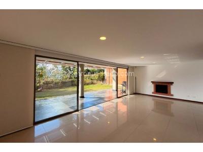 Casa en venta en Envigado, Envigado · foto 4 de 16