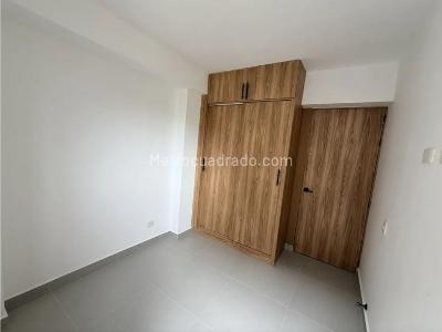 Apartamento de 3 alcobas en venta en La Gabriela, Bello, 54 m² · foto 7 de 13