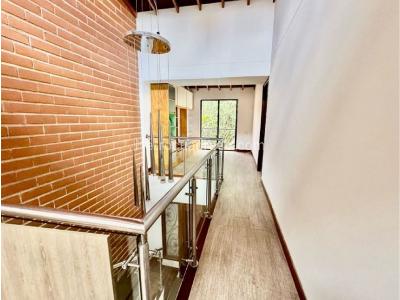 Casa de 3 alcobas en venta en Las Brujas, Envigado, 199 m² · foto 11 de 20