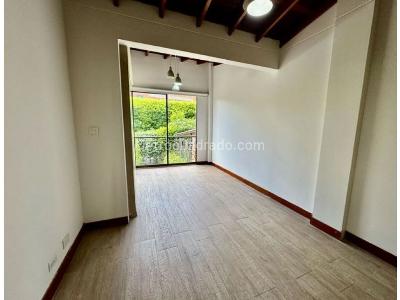 Casa de 3 alcobas en venta en Las Brujas, Envigado, 199 m² · foto 12 de 20