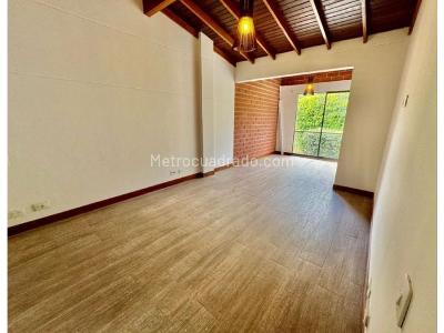 Casa de 3 alcobas en venta en Las Brujas, Envigado, 199 m² · foto 16 de 20