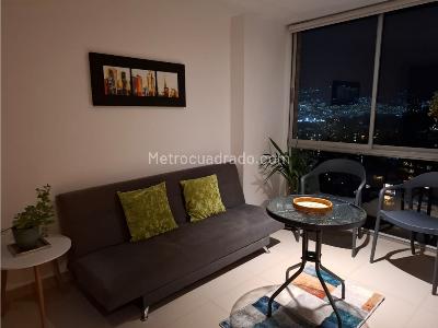 Apartamento de 2 alcobas en venta en Laureles, Medellín, 34 m² · foto 2 de 13
