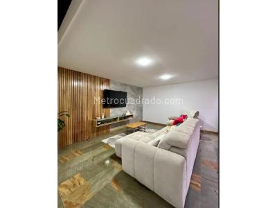 Casa de 4 alcobas en venta en El Poblado, Medellín, 250 m² · foto 5 de 20