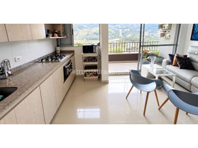 Apartamento de 3 alcobas en venta en Niquia, Bello, 78 m² · foto 2 de 20