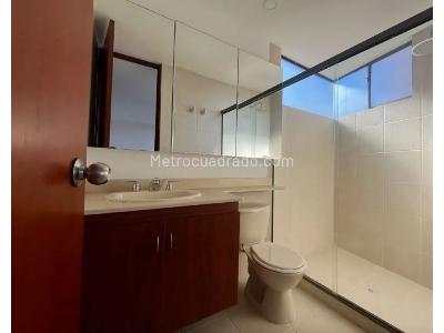 Apartamento de 3 alcobas en venta en Alejandría, Medellín, 130 m² · foto 5 de 10