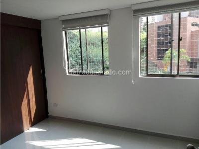 Apartamento de 2 alcobas en venta en Rodeo Alto, Medellín, 64 m² · foto 7 de 9