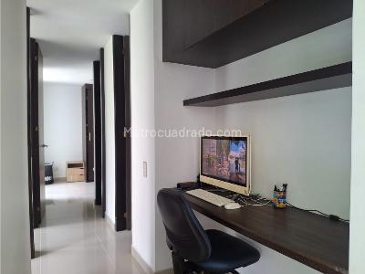 Apartamento en venta en Loma Del Barro, Envigado · foto 12 de 16