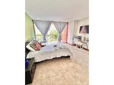 Apartamento de 2 alcobas en venta en Los Naranjos, Medellín, 118 m² · foto 7 de 7