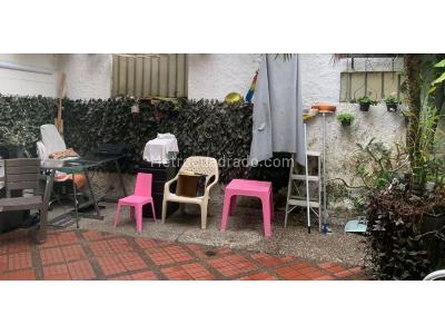 Casa de 3 alcobas en venta en Los Bernal, Medellín, 170 m² · foto 11 de 19