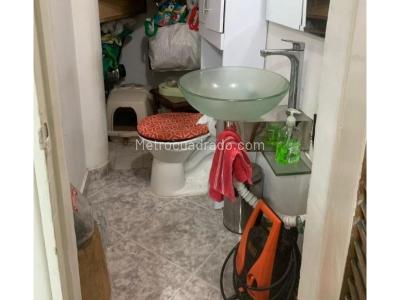 Casa de 3 alcobas en venta en Los Bernal, Medellín, 170 m² · foto 12 de 19
