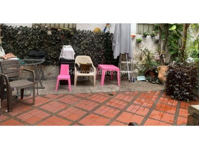 Casa de 3 alcobas en venta en Los Bernal, Medellín, 170 m² · foto 15 de 19