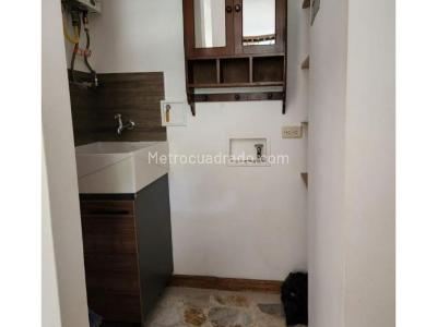 Apartamento en venta en La Almeria, Medellín · foto 3 de 20