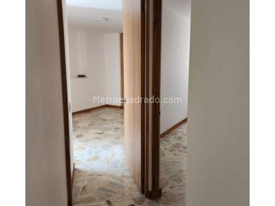 Apartamento en venta en La Almeria, Medellín · foto 11 de 20