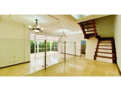 Casa de 4 alcobas en venta en El Poblado, Medellín, 276 m² · foto 2 de 13
