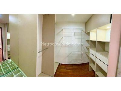 Casa de 4 alcobas en venta en El Poblado, Medellín, 276 m² · foto 5 de 13