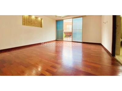 Casa de 4 alcobas en venta en El Poblado, Medellín, 276 m² · foto 9 de 13