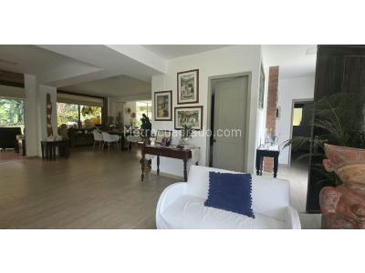 Casa de 5 alcobas en venta en El Escobero, Envigado, 400 m² · foto 14 de 20