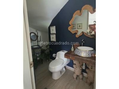 Casa de 5 alcobas en venta en El Escobero, Envigado, 400 m² · foto 16 de 20