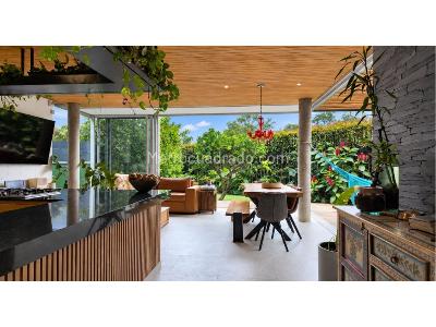 Casa de 3 alcobas en venta en Loma El Atravesado, Envigado, 310 m² · foto 3 de 20