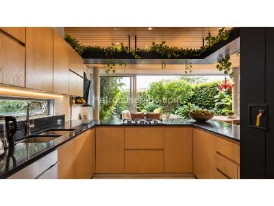 Casa de 3 alcobas en venta en Loma El Atravesado, Envigado, 310 m² · foto 12 de 20