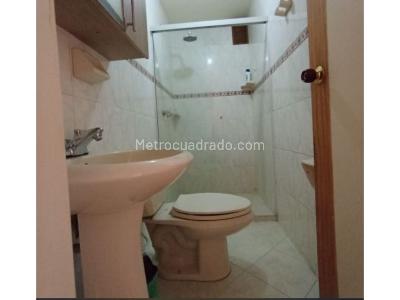 Apartamento de 3 alcobas en venta en Carlos E Restrepo, Medellín, 86 m² · foto 8 de 20