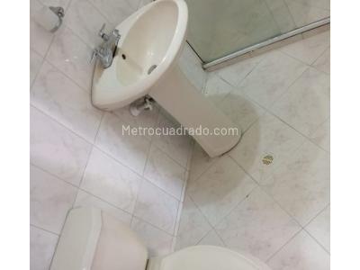 Apartamento de 3 alcobas en venta en Carlos E Restrepo, Medellín, 86 m² · foto 11 de 20