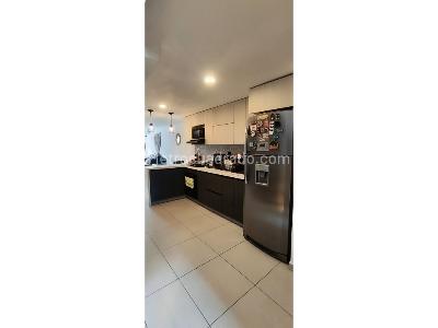 Casa de 4 alcobas en venta en La Milagrosa, Medellín, 120 m² · foto 2 de 20