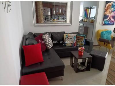 Apartamento de 3 alcobas en venta en Madera, Bello, 73 m² · foto 2 de 15