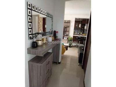 Apartamento de 3 alcobas en venta en Madera, Bello, 73 m² · foto 3 de 15