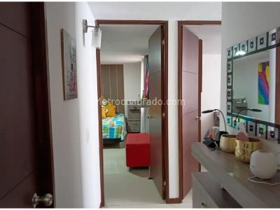 Apartamento de 3 alcobas en venta en Madera, Bello, 73 m² · foto 5 de 15