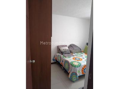 Apartamento de 3 alcobas en venta en Madera, Bello, 73 m² · foto 10 de 15