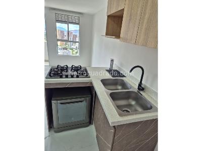 Apartamento de 2 alcobas en venta en Colombia / Antioquia / Calazans, Medellín, 55 m² · foto 8 de 20