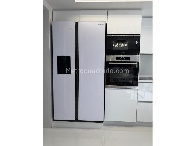 Apartamento de 2 alcobas en venta en Madera, Bello, 71 m² · foto 3 de 20