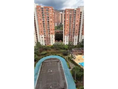 Apartamento de 2 alcobas en venta en Madera, Bello, 71 m² · foto 14 de 20
