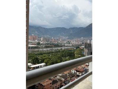 Apartamento de 2 alcobas en venta en Madera, Bello, 71 m² · foto 17 de 20