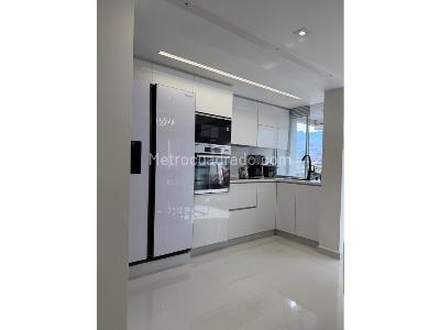 Apartamento de 2 alcobas en venta en Madera, Bello, 71 m² · foto 20 de 20