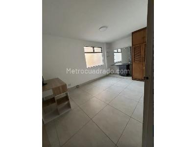 Casa de 5 alcobas en venta en Estadio, Medellín, 174 m² · foto 3 de 11
