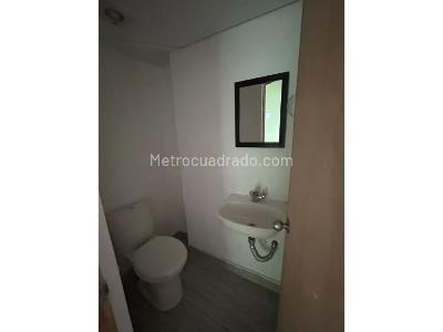 Casa de 5 alcobas en venta en Estadio, Medellín, 174 m² · foto 5 de 11