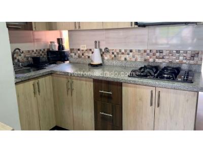 Apartamento de 4 alcobas en venta en La Castellana, Medellín, 135 m² · foto 9 de 20