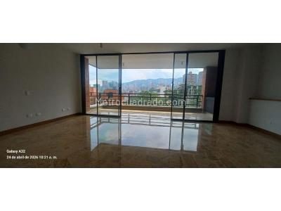 Apartamento en venta en El Poblado, Medellín · foto 2 de 20
