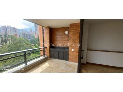 Apartamento en venta en El Poblado, Medellín · foto 3 de 20
