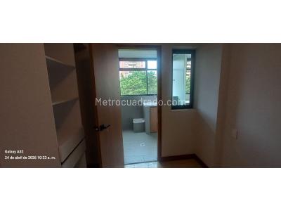 Apartamento en venta en El Poblado, Medellín · foto 14 de 20