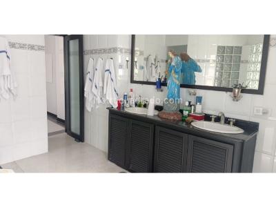 Apartamento de 5 alcobas en venta en Laureles, Medellín, 323 m² · foto 18 de 20