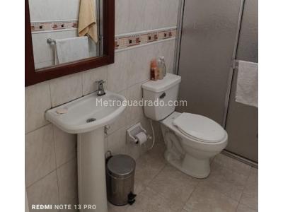 Casa de 5 alcobas en venta en Laureles, Medellín, 177 m² · foto 13 de 20